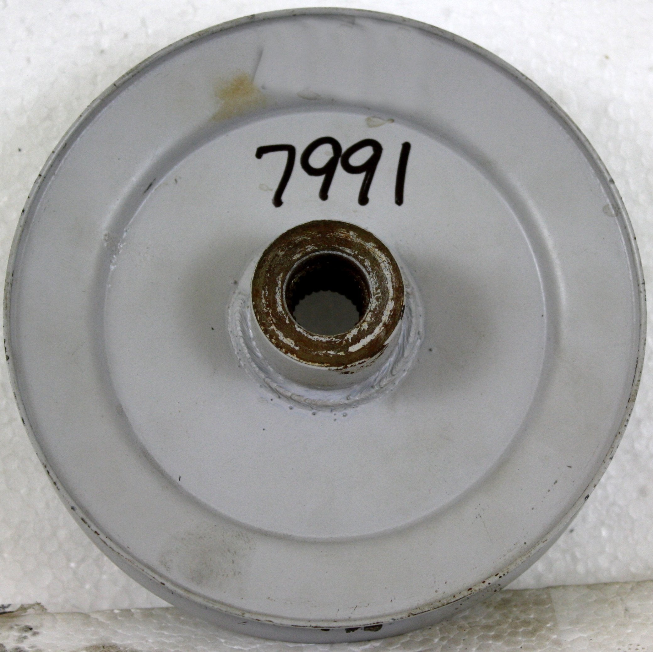 Rotary 5 1/4" 7991 Splined Shaft Spindle Pulley Murray 91769 91943 38617X5A