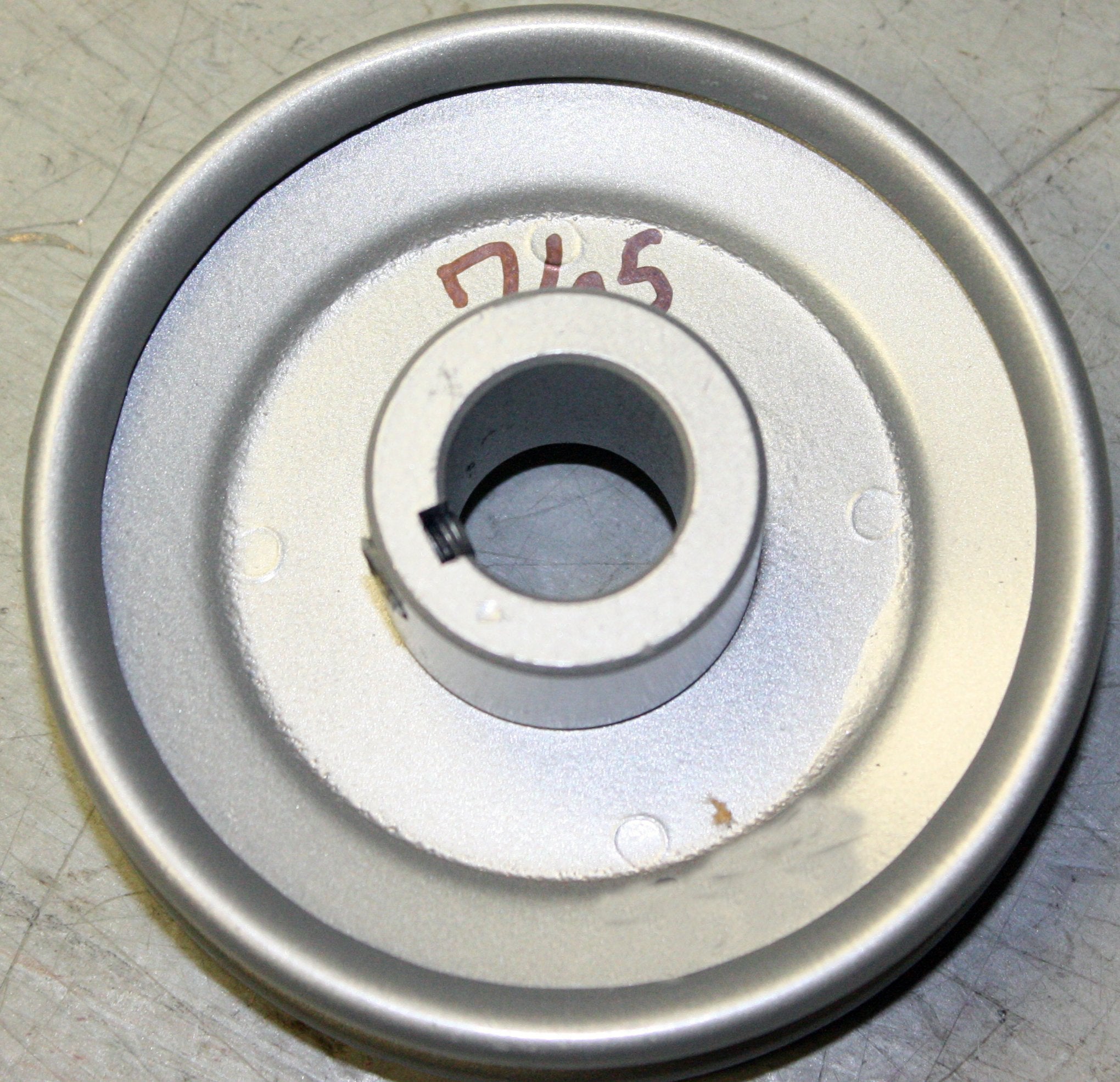 Rotary 765 3 1/2" Steel V Idler Pulley P-319 3/4" CH 3/16" Keyway