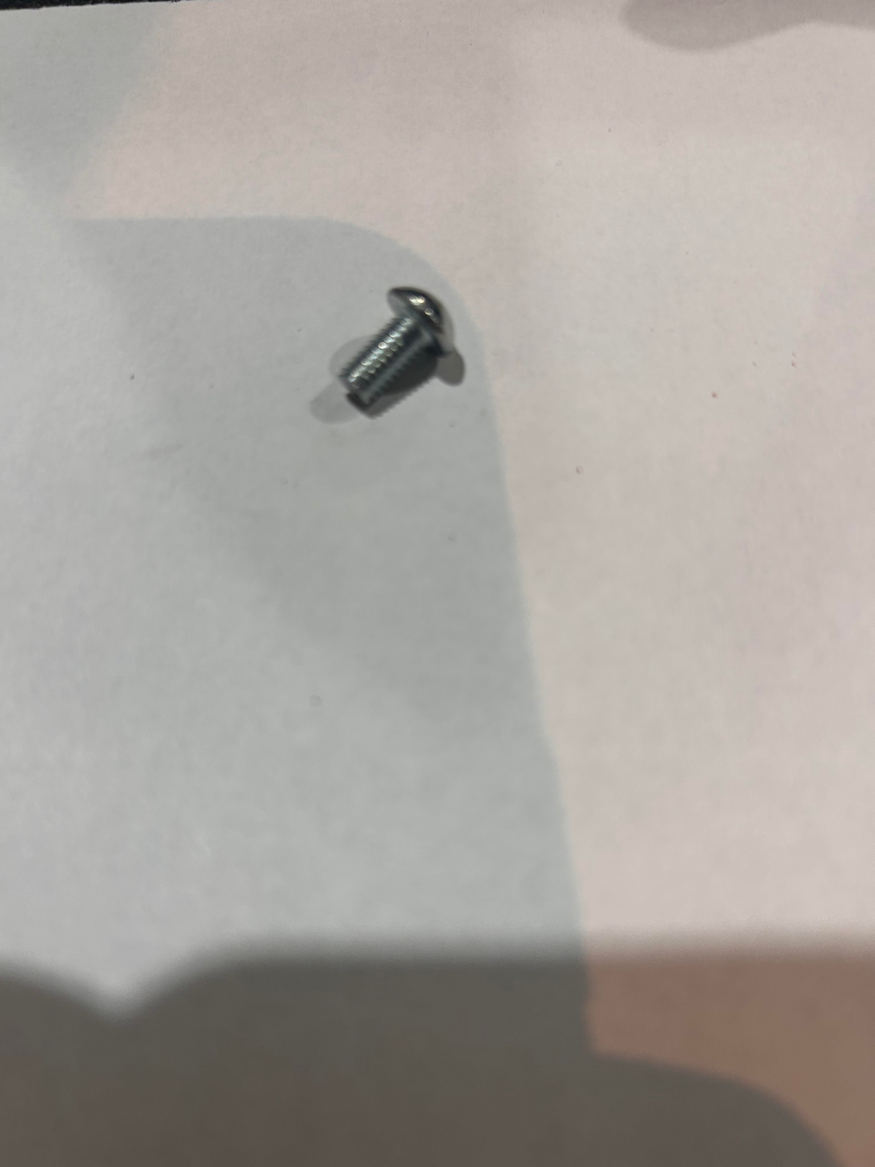 CUB CADET SCREW, PART NUMBER: IH-117584-C2
