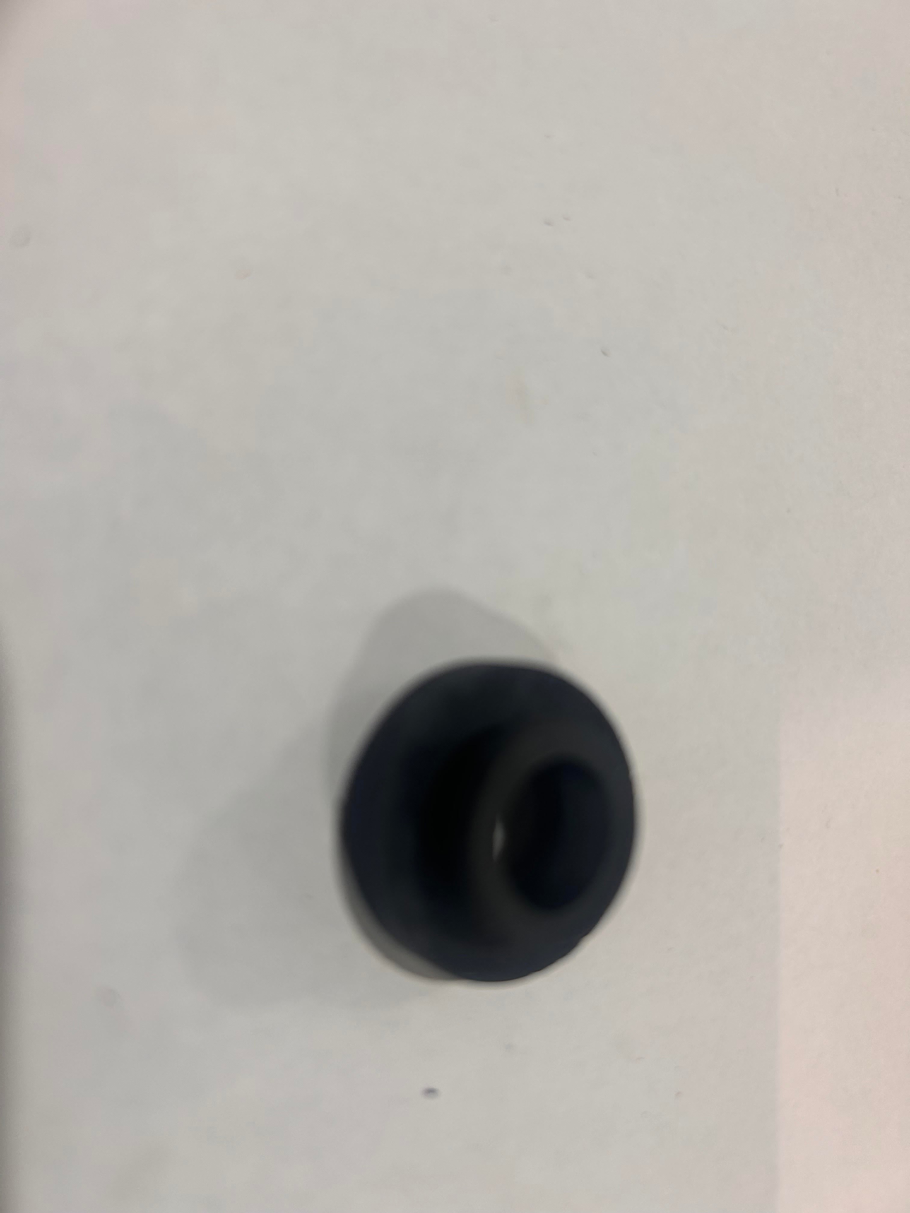 CUB CADET GROMMET INSULATOR, PART NUMBER: 922-0258